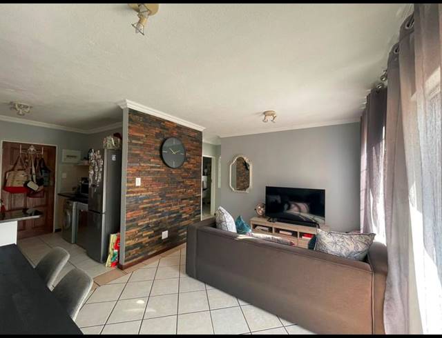 2 BEDROOM PROPERTY TO RENT IN EQUESTRIA